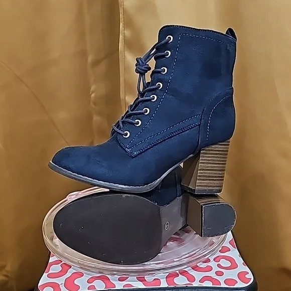 B Journee Collection style NEW w/o Box or tags Women's Baylor boots suede sz 7 - Picture 10 of 11